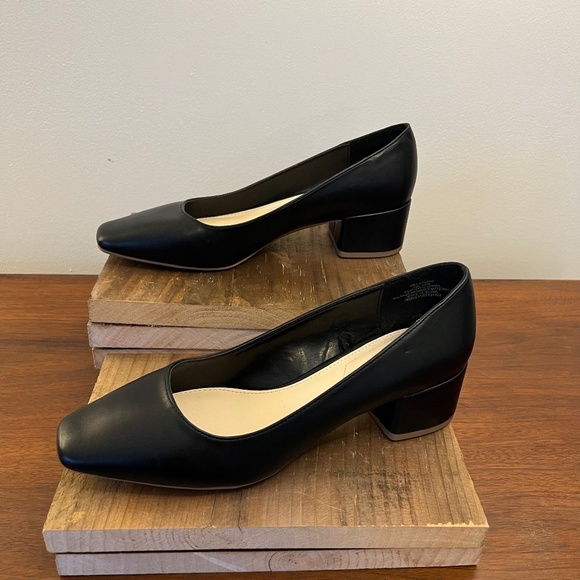 Liz Claiborne‎ Faris pump with block heel women's size 8 black-NWOT - Picture 2 of 10
